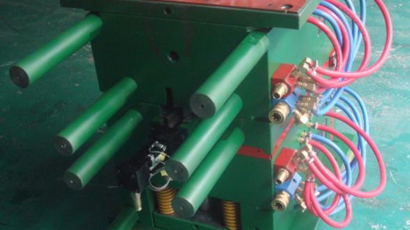 大型注塑模具定制：揭秘其核心要素与选择之道**