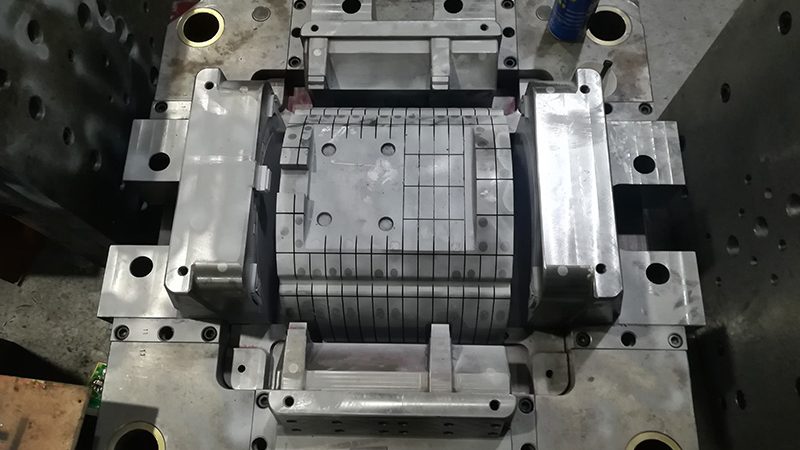 上海冲压模具价格，如何看懂行情背后的技术门道？**