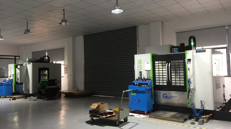 汽车连接器级进模：揭秘其核心工艺与选型要点**